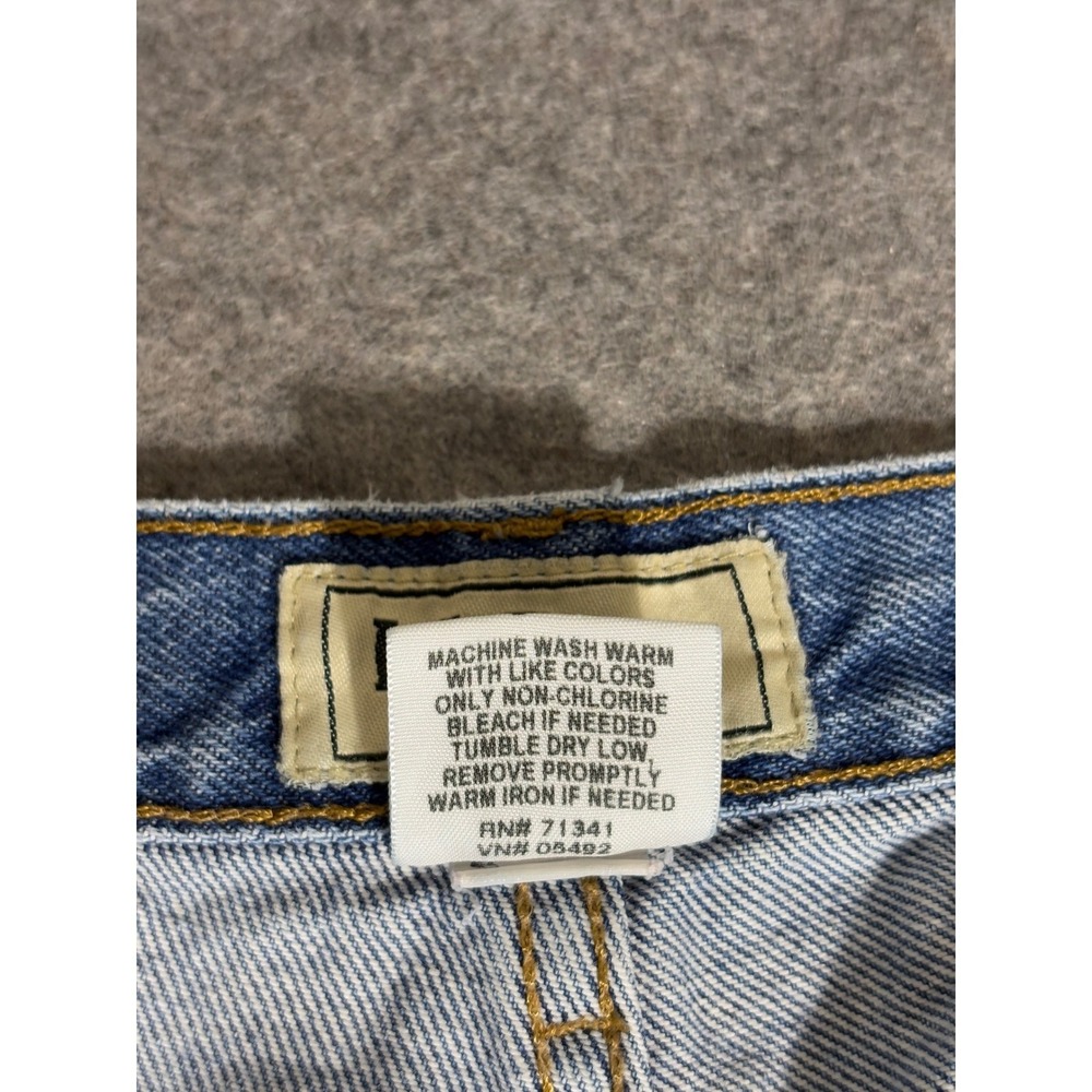 LL Bean Relaxed Fit Mens Jeans 32x29 Medium Wash Blue Denim Cotton 134770 - Picture 5 of 9